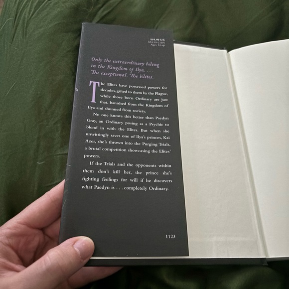 Powerless book - Picture 3 of 6